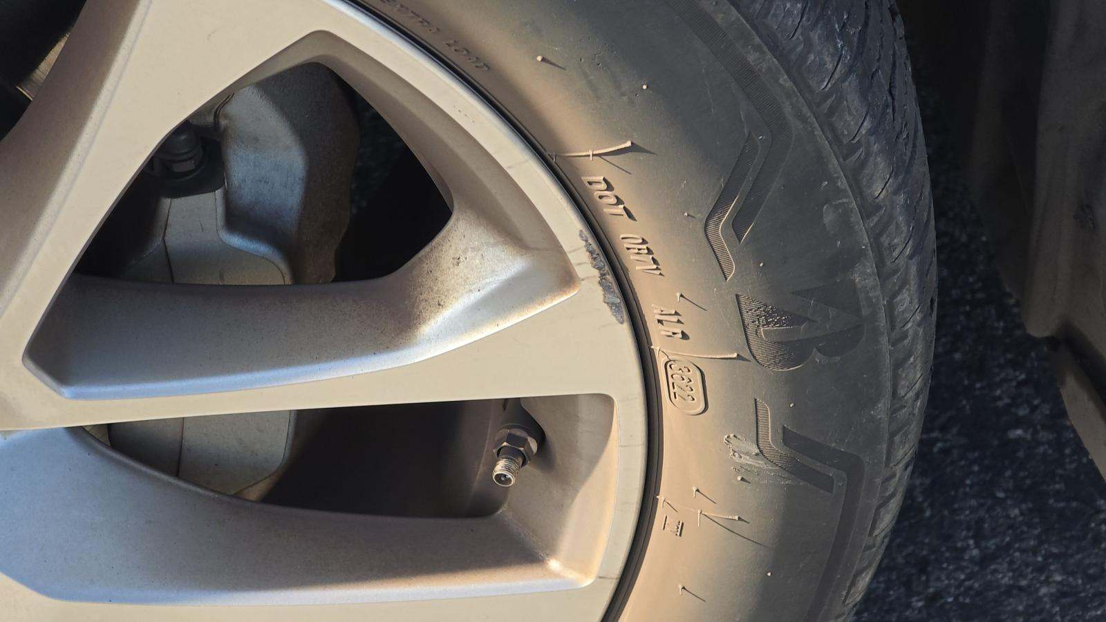 2023 BMW X5 xDrive40i AWD