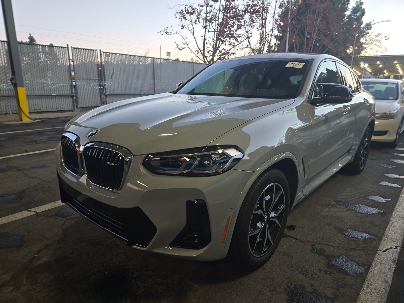 2023 BMW X4 M40i AWD