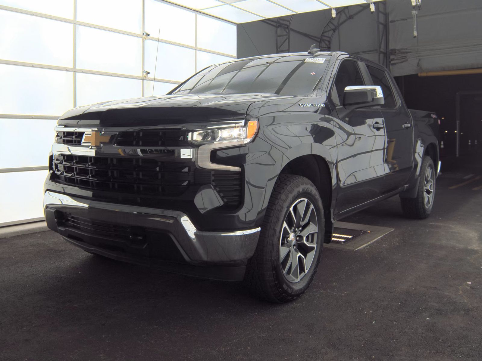 2024 Chevrolet Silverado 1500 LT AWD