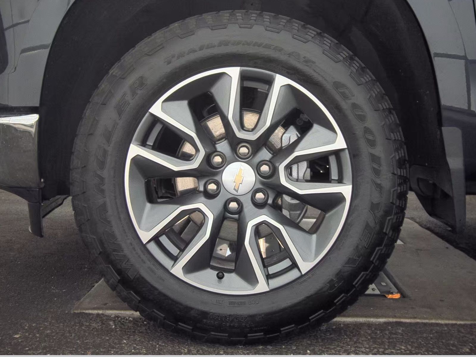 2024 Chevrolet Silverado 1500 LT AWD