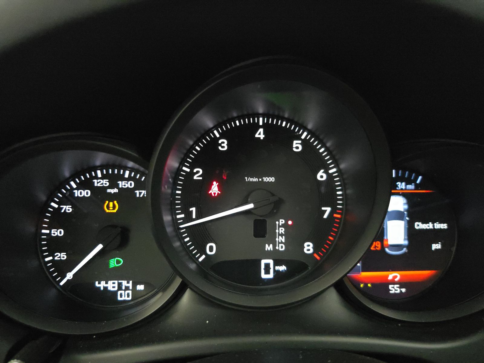 2023 Porsche Macan Base AWD