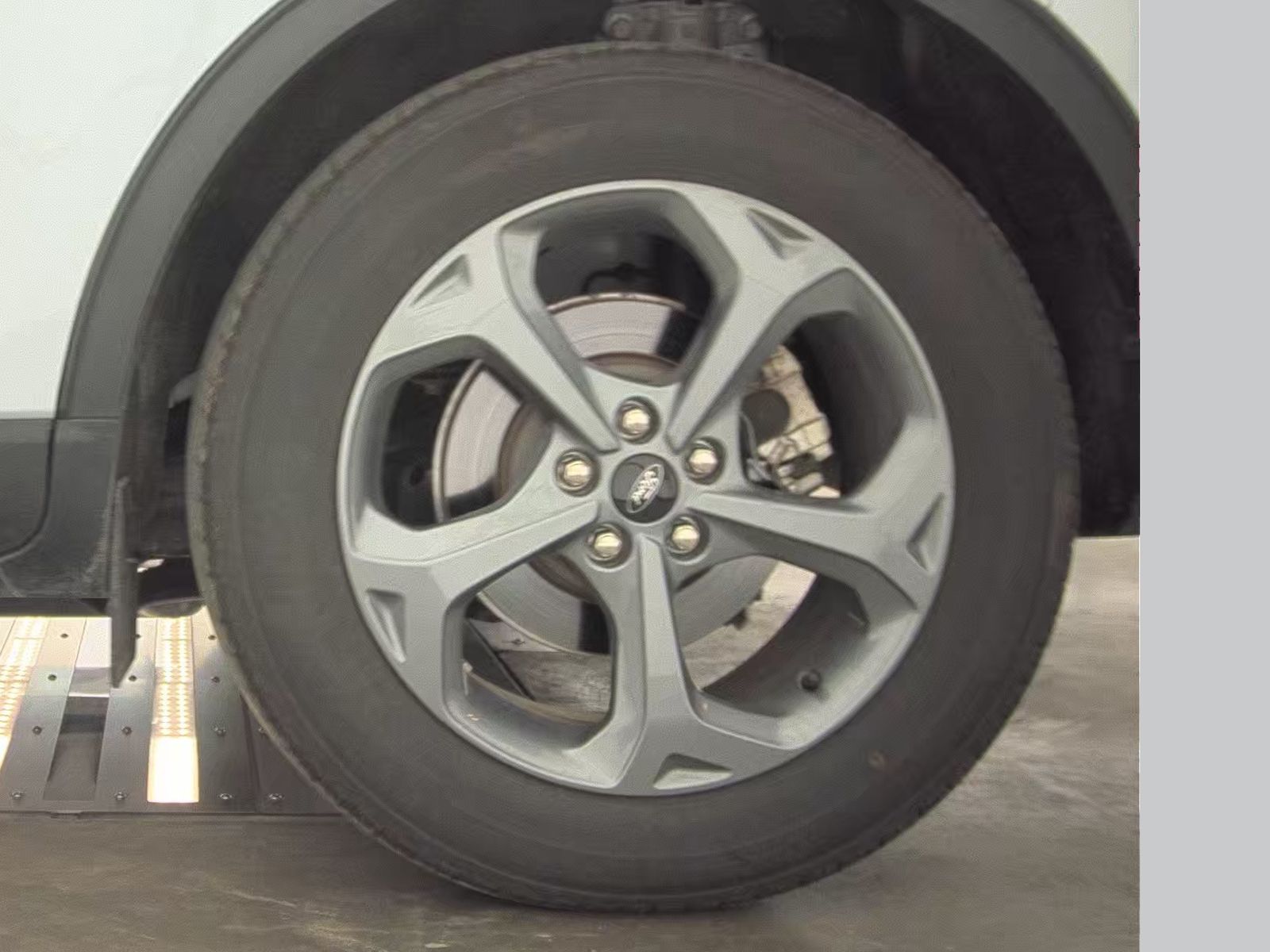 2025 Ford Escape ST-Line FWD