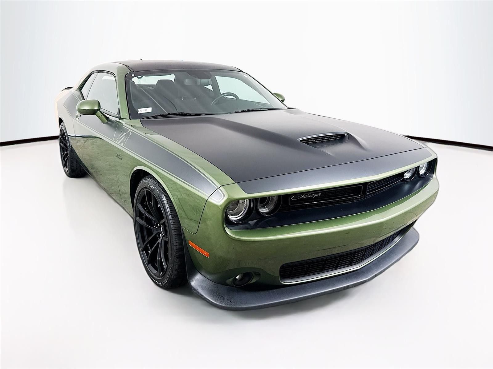 2022 Dodge Challenger R/T Scat Pack RWD