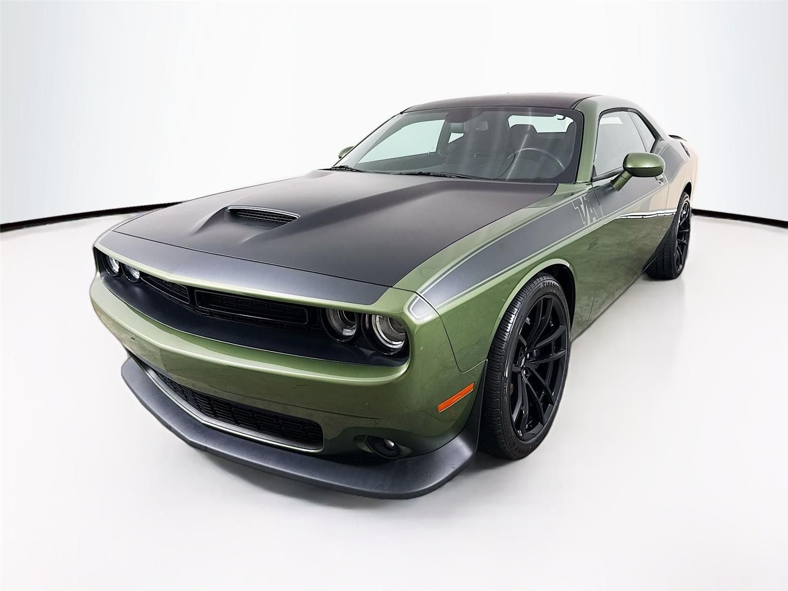 2022 Dodge Challenger R/T Scat Pack RWD
