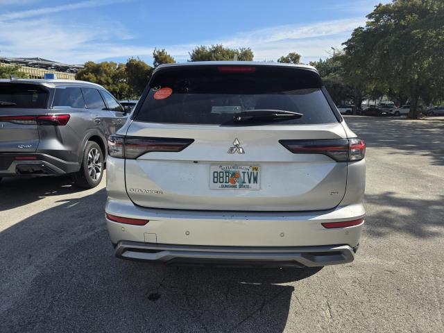 2025 Mitsubishi Outlander SE FWD
