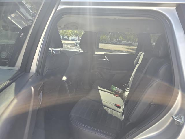 2025 Mitsubishi Outlander SE FWD