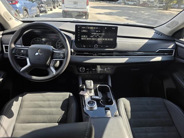 2025 Mitsubishi Outlander SE FWD