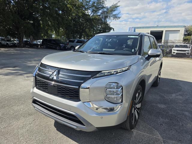 2025 Mitsubishi Outlander SE FWD