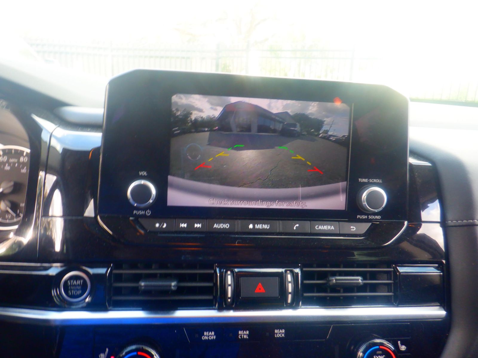 2024 Nissan Pathfinder SV FWD