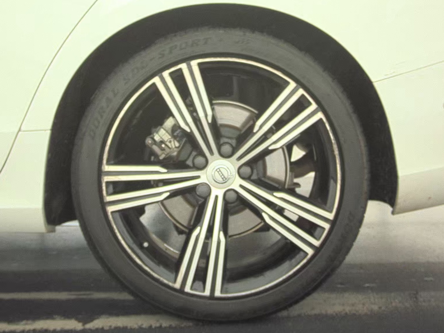 2022 Volvo S60 B5 Inscription AWD