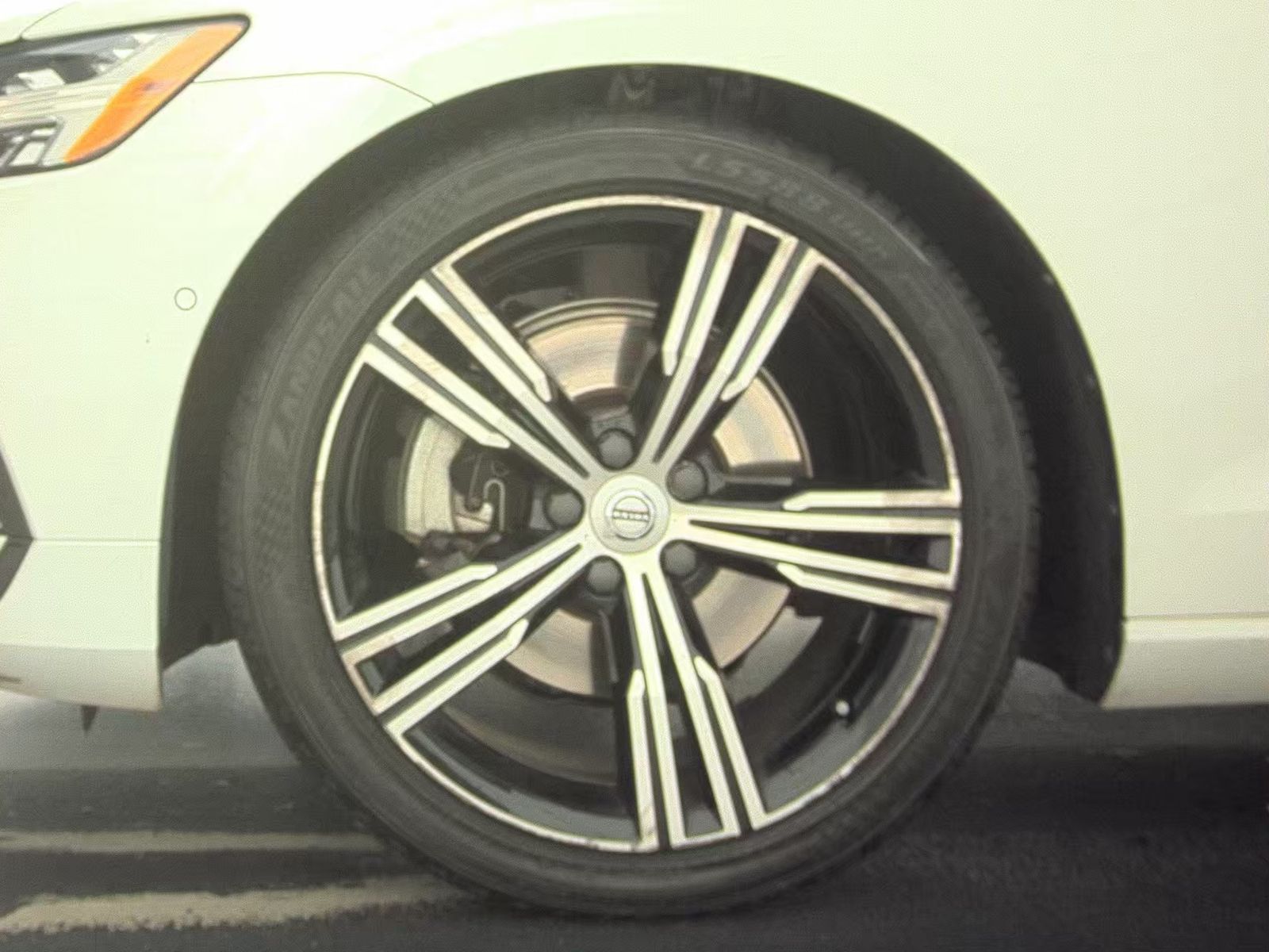 2022 Volvo S60 B5 Inscription AWD