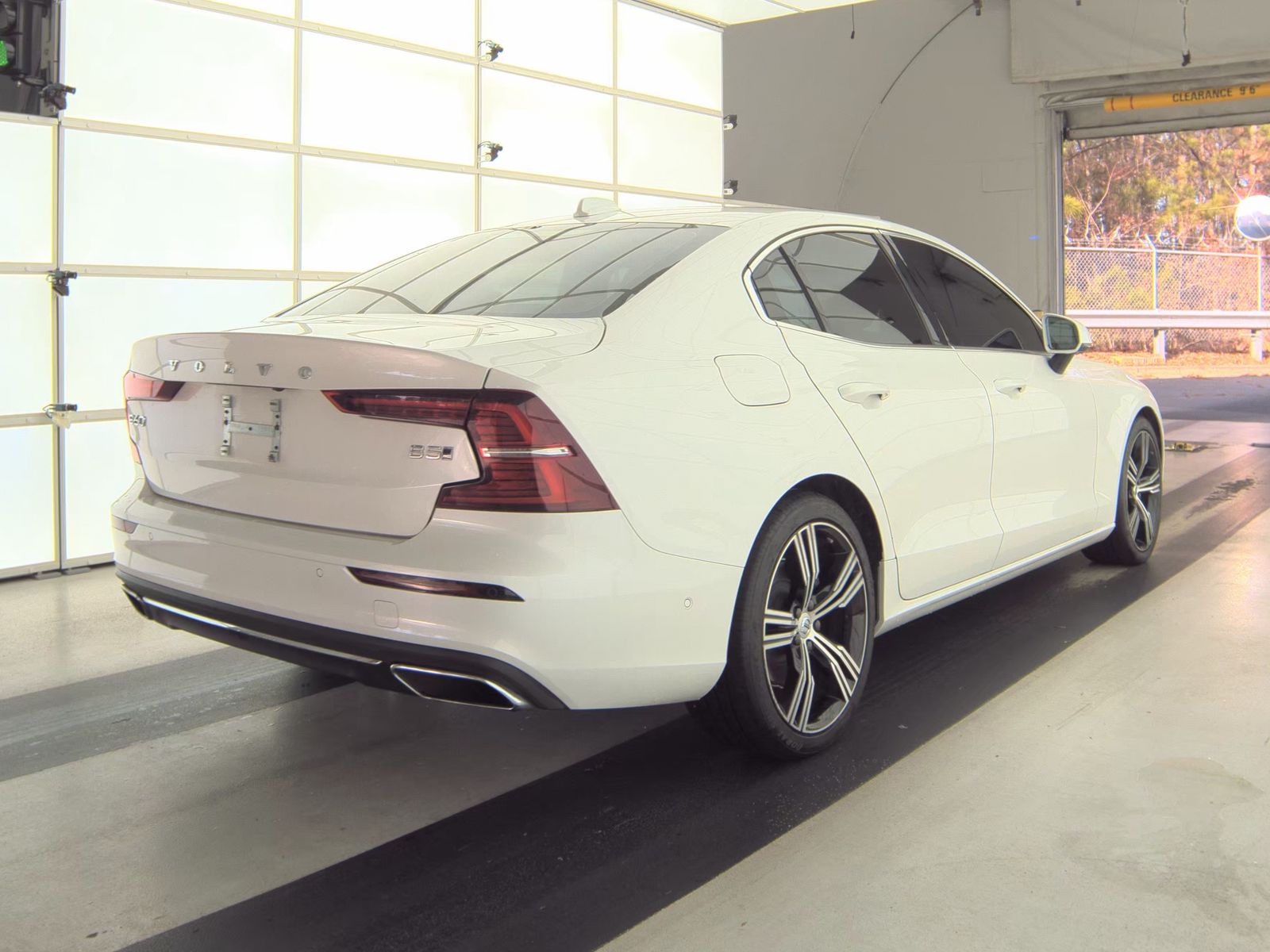 2022 Volvo S60 B5 Inscription AWD