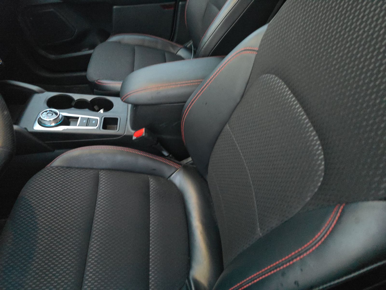 2025 Ford Escape ST-Line FWD