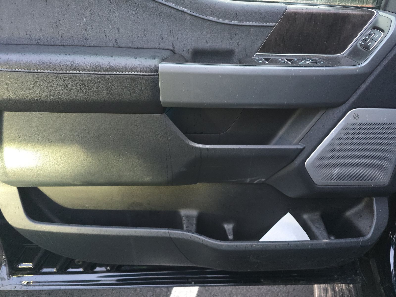 2023 Ford F-150 Lariat AWD