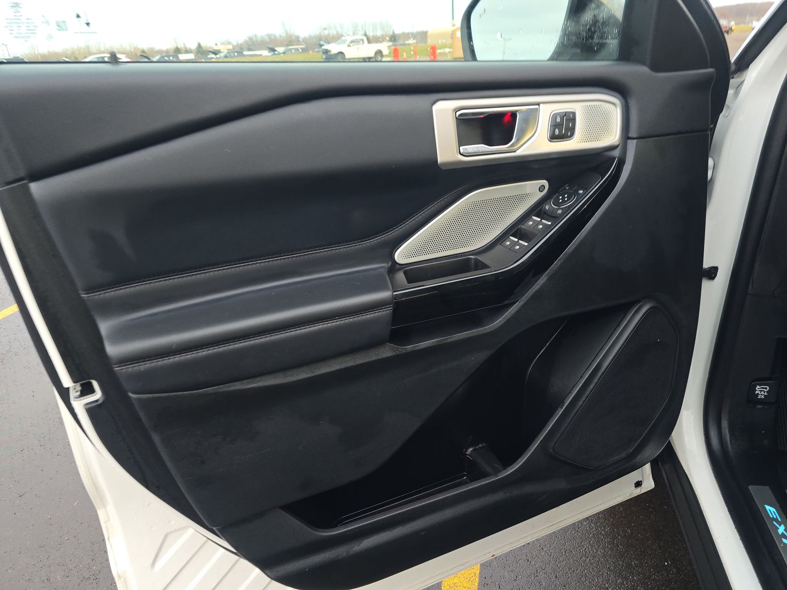 2022 Ford Explorer Platinum AWD