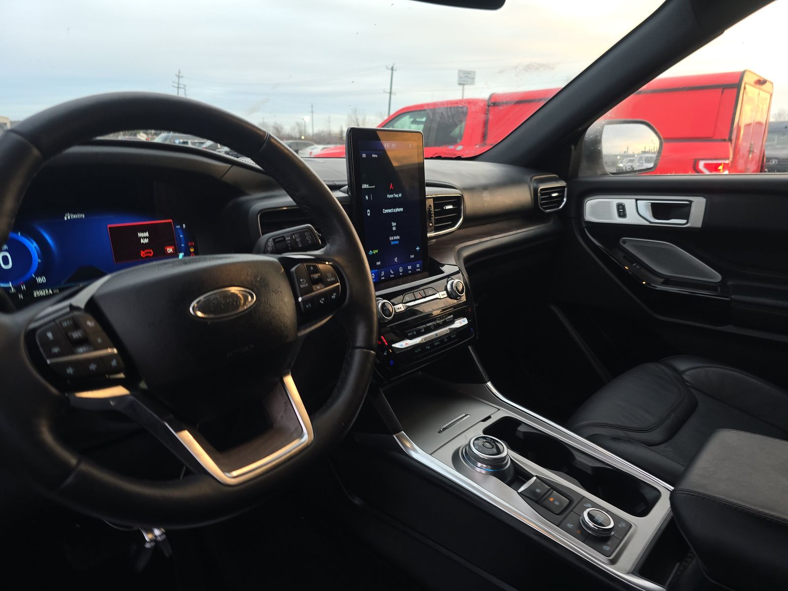 2022 Ford Explorer Platinum AWD