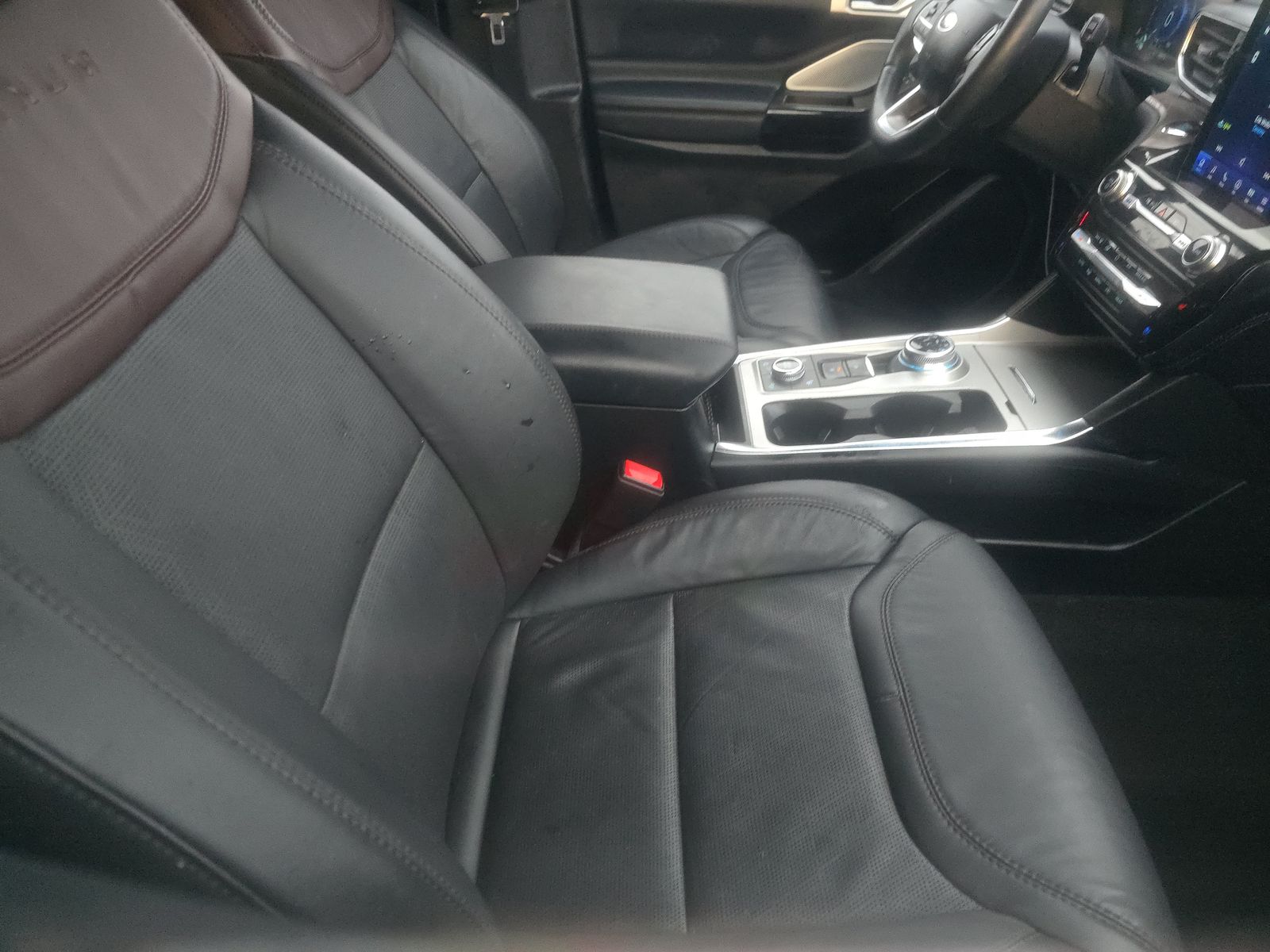 2022 Ford Explorer Platinum AWD