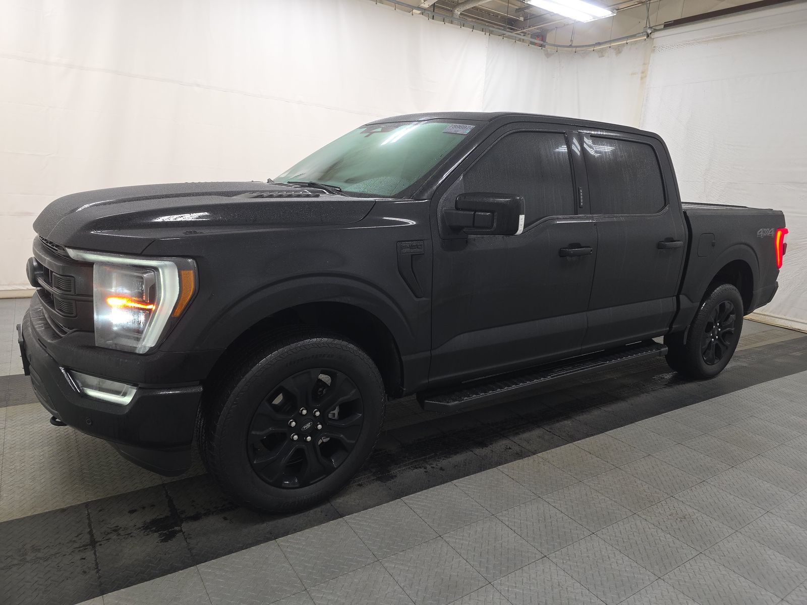 2023 Ford F-150 Lariat AWD