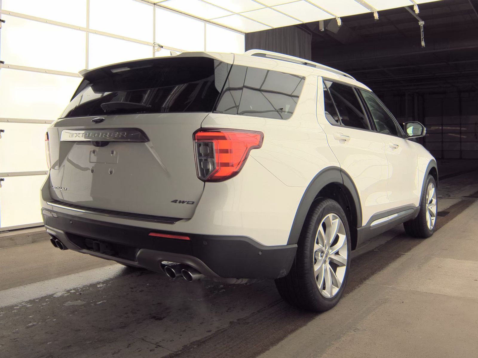 2022 Ford Explorer Platinum AWD