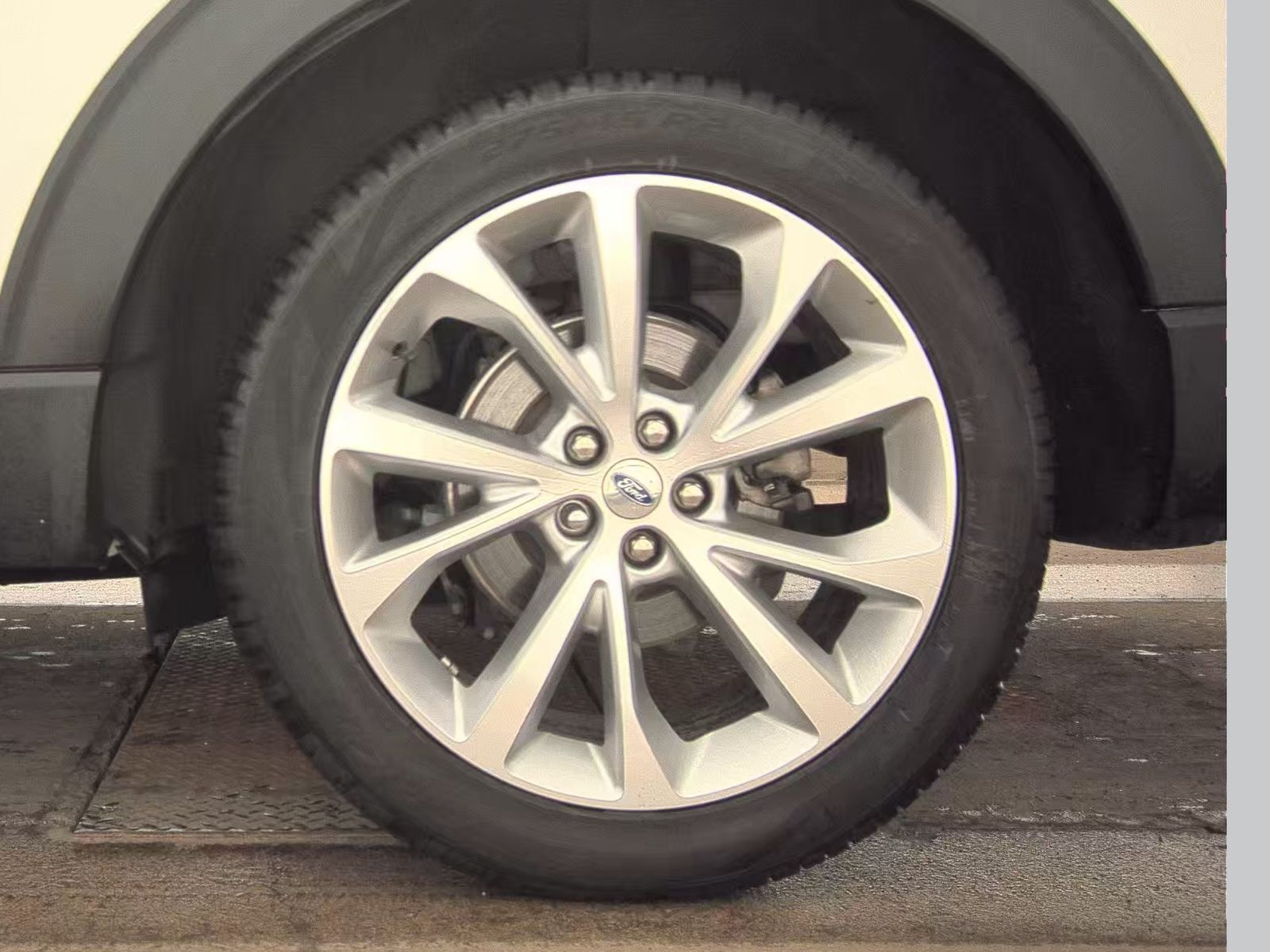 2022 Ford Explorer Platinum AWD