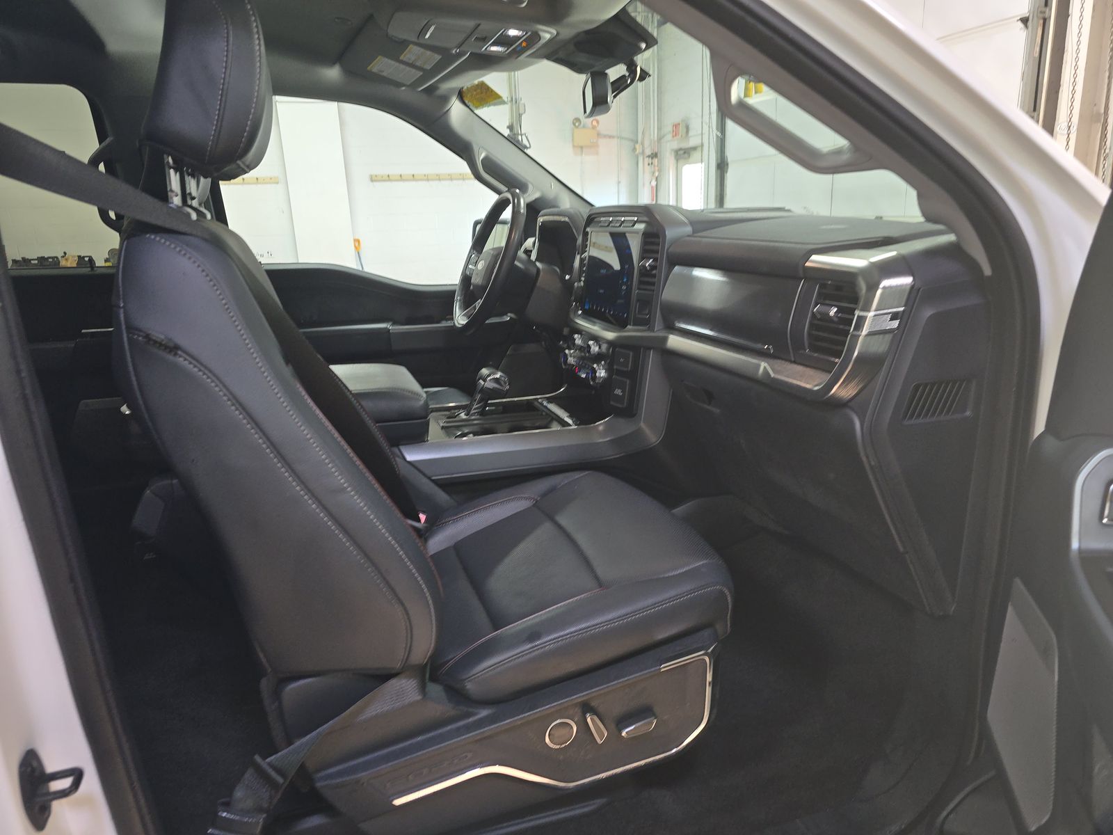 2022 Ford F-150 Lariat AWD