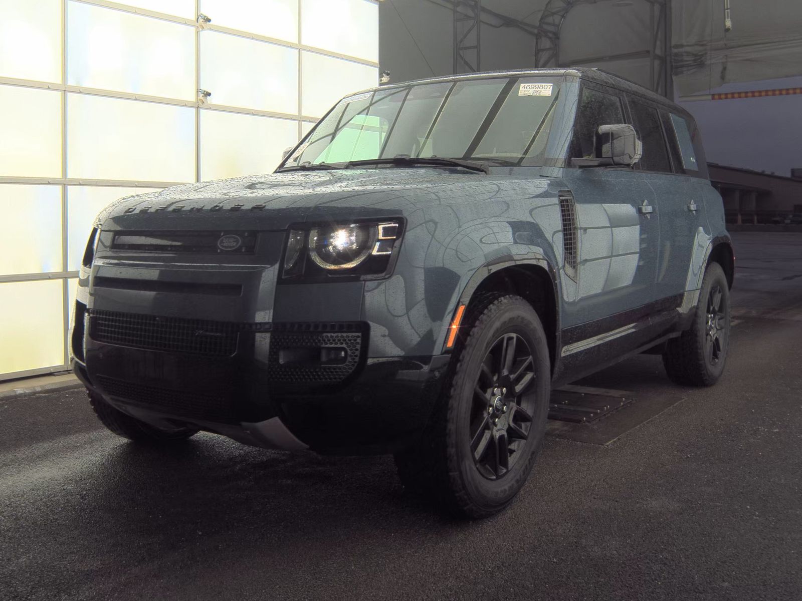 2022 Land Rover Defender 110 X-Dynamic HSE AWD