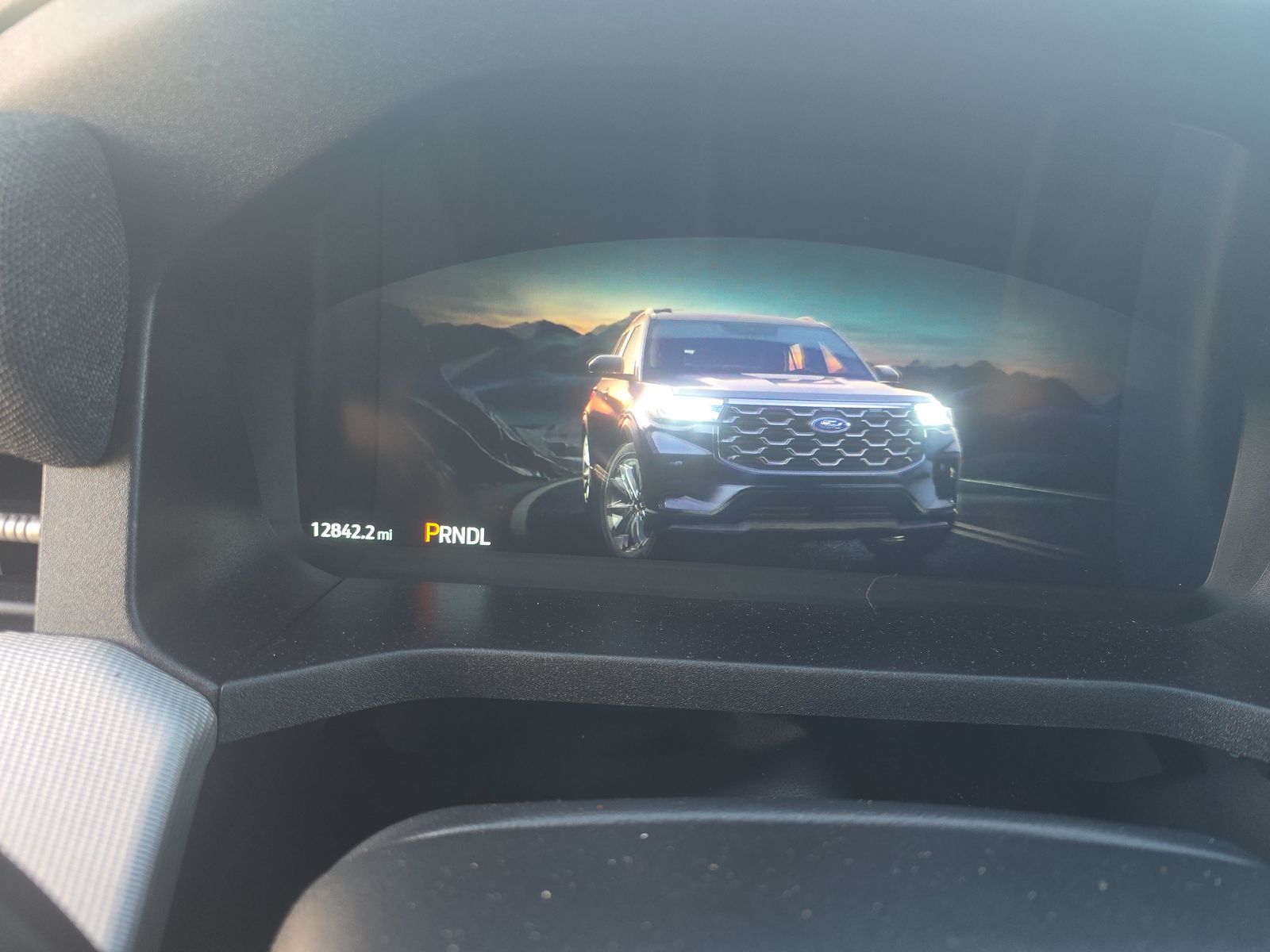 2025 Ford Explorer Active AWD