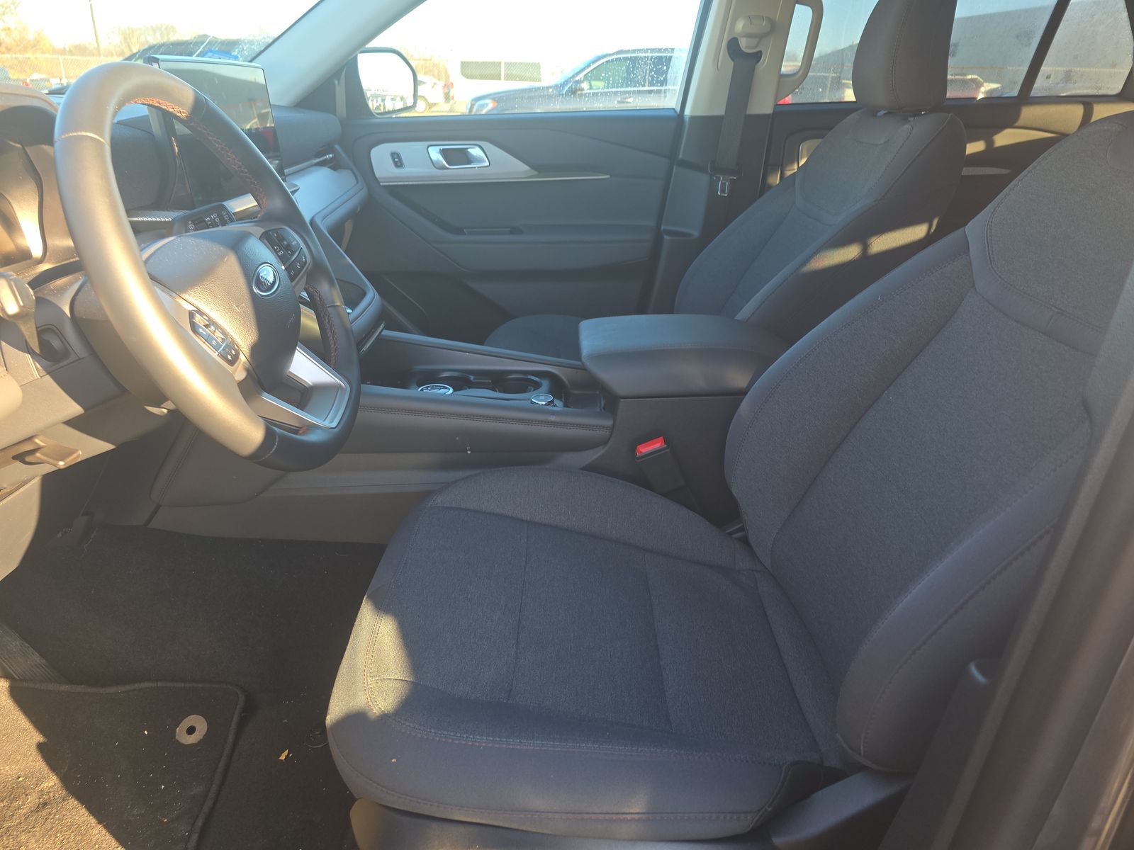 2025 Ford Explorer Active AWD