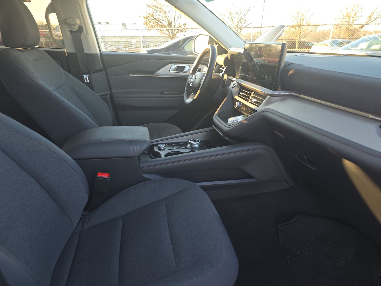 2025 Ford Explorer Active AWD