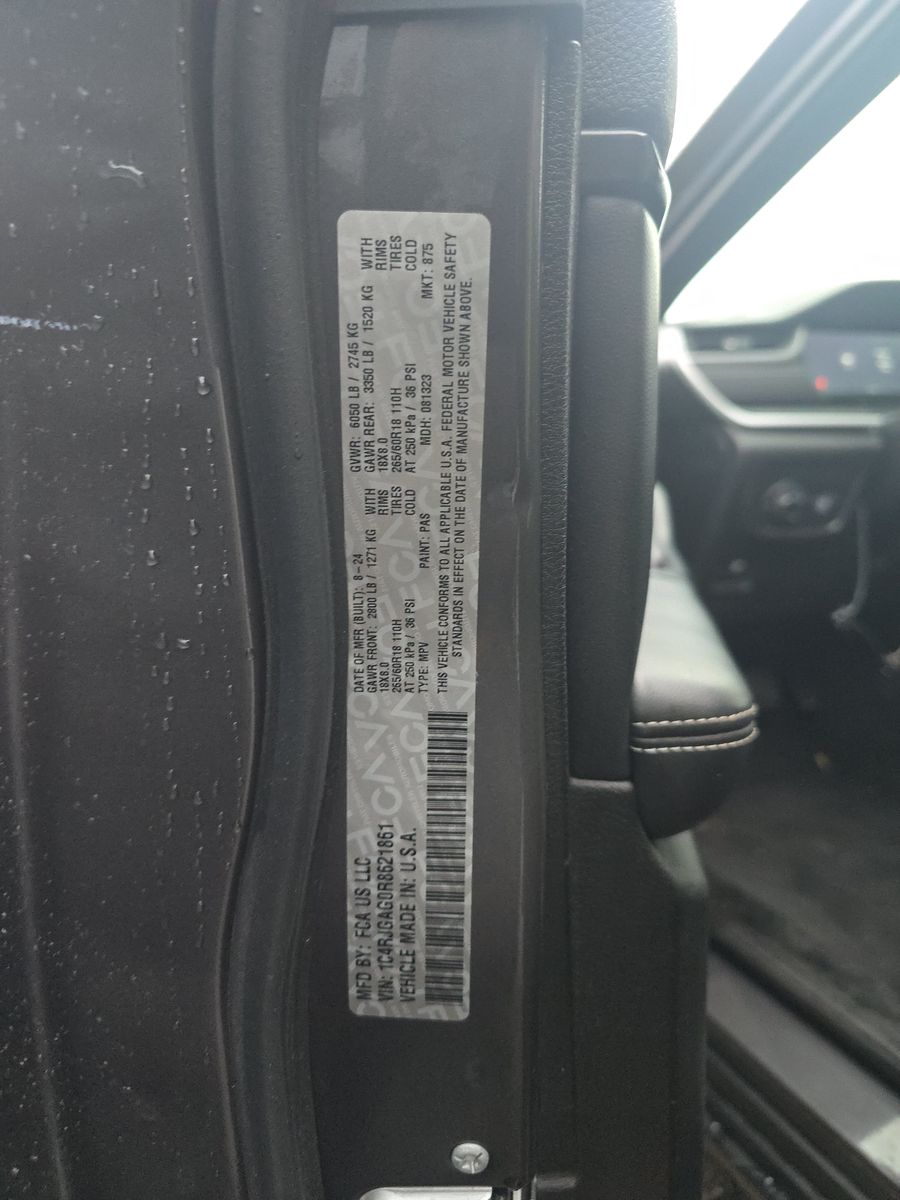 2024 Jeep Grand Cherokee Laredo X RWD