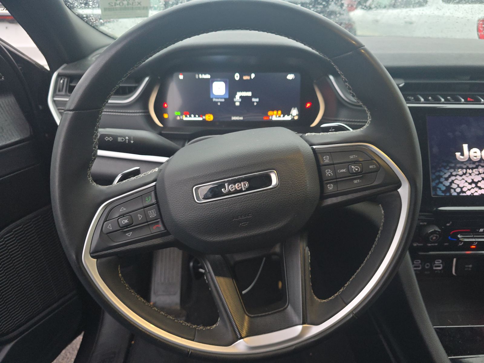 2024 Jeep Grand Cherokee Laredo X RWD