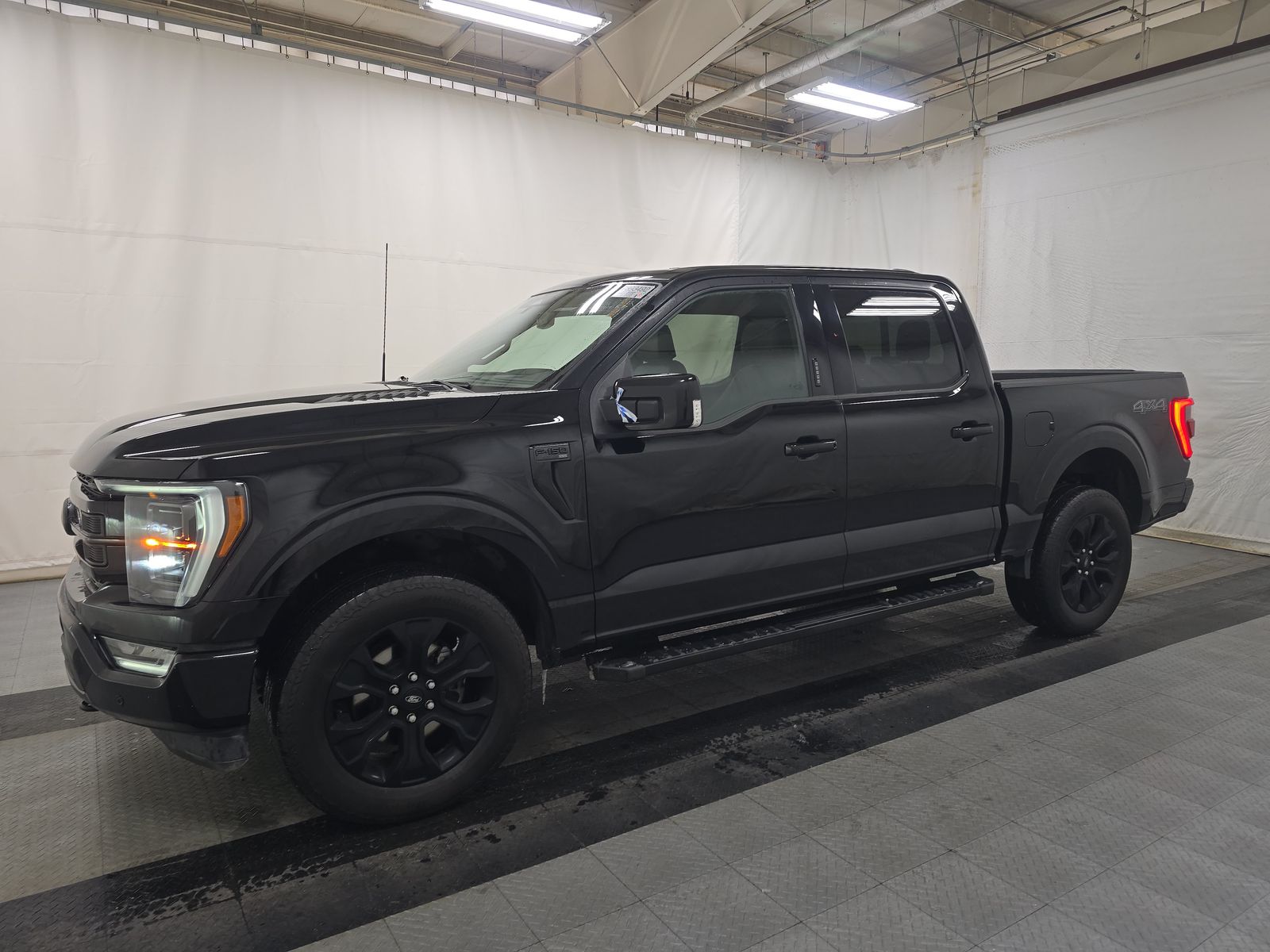 2023 Ford F-150 Lariat AWD