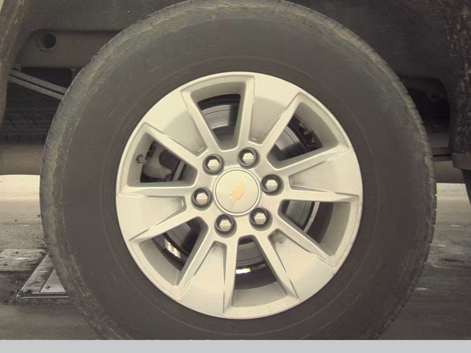 2023 Chevrolet Silverado 1500 LT AWD