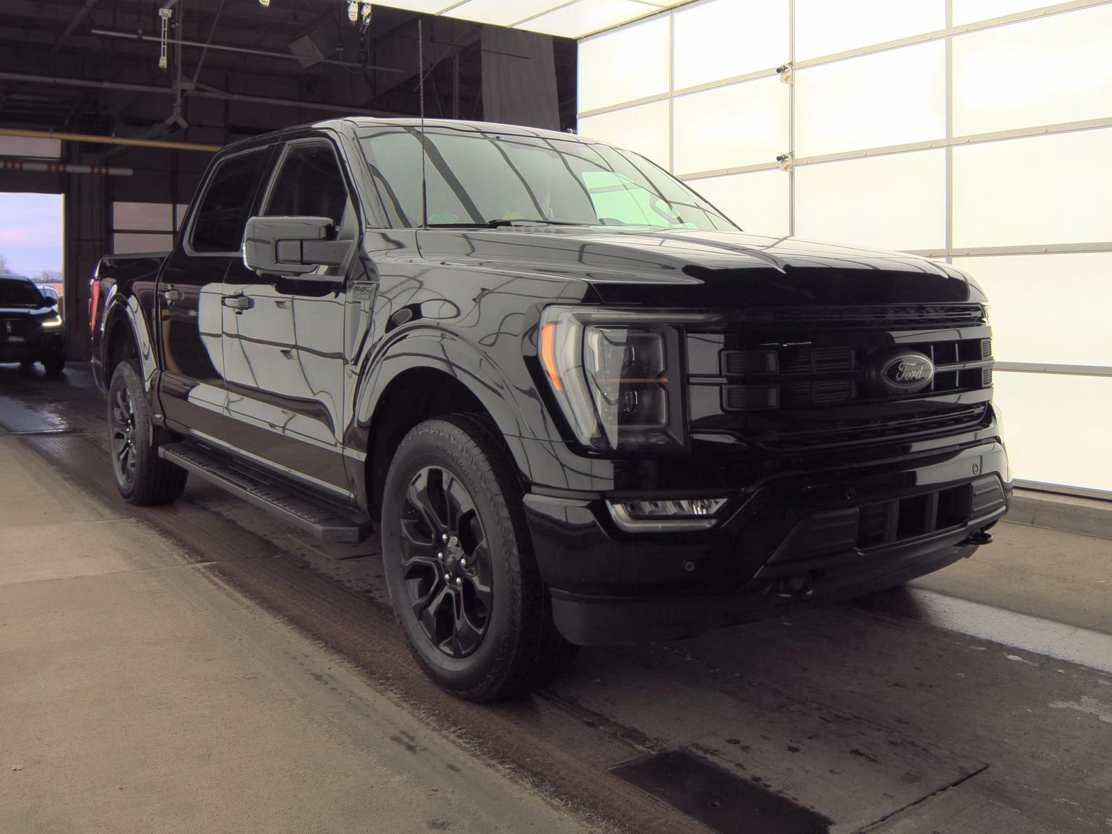 2023 Ford F-150 Lariat AWD