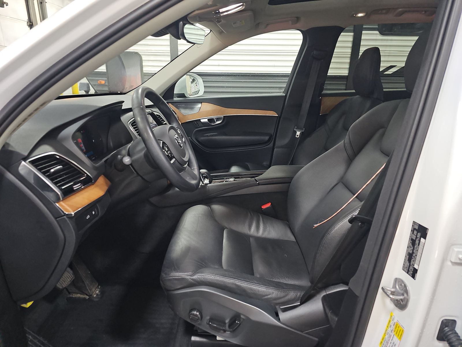 2024 Volvo XC90 Recharge T8 Plus AWD