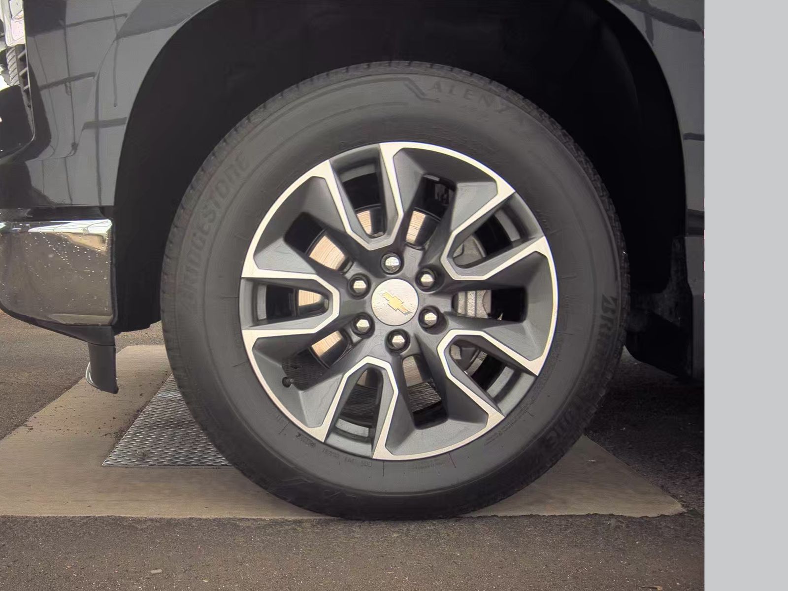 2023 Chevrolet Silverado 1500 LT AWD