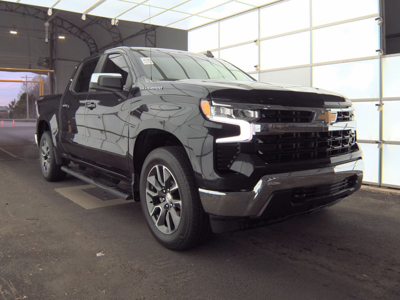 2023 Chevrolet Silverado 1500 LT AWD
