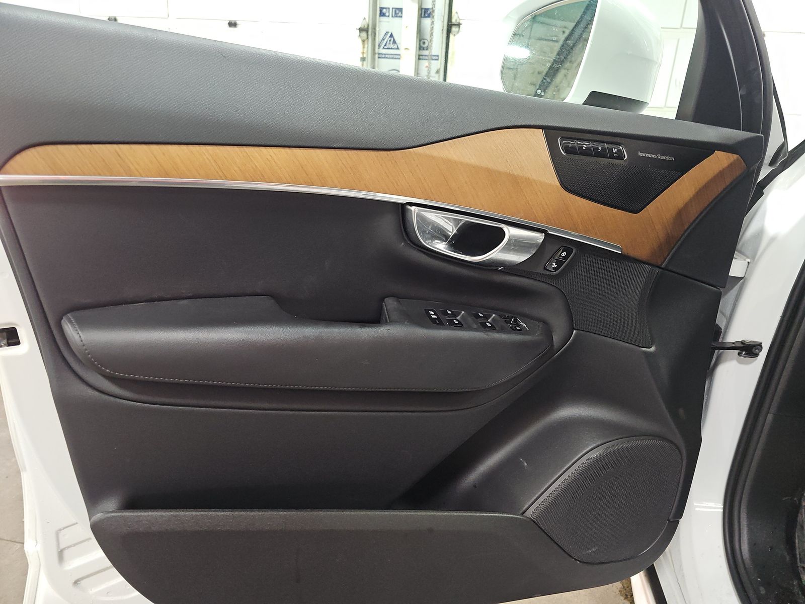 2024 Volvo XC90 Recharge T8 Plus AWD