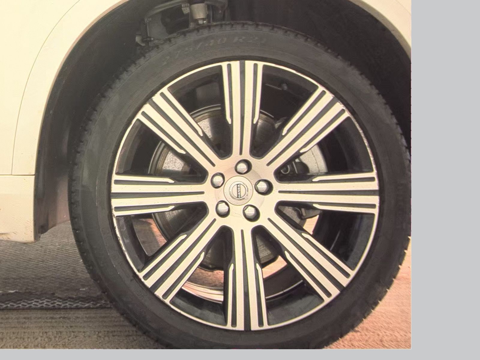 2024 Volvo XC90 Recharge T8 Plus AWD