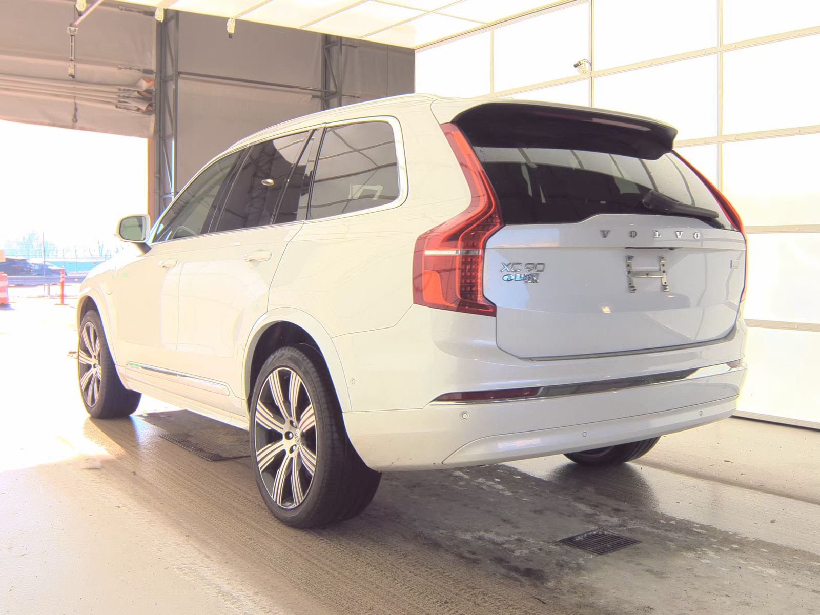 2024 Volvo XC90 Recharge T8 Plus AWD