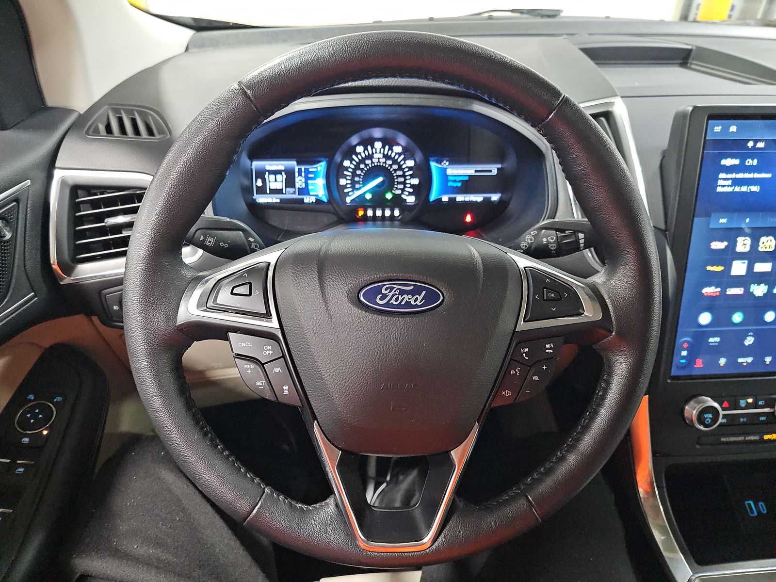 2022 Ford Edge Titanium AWD