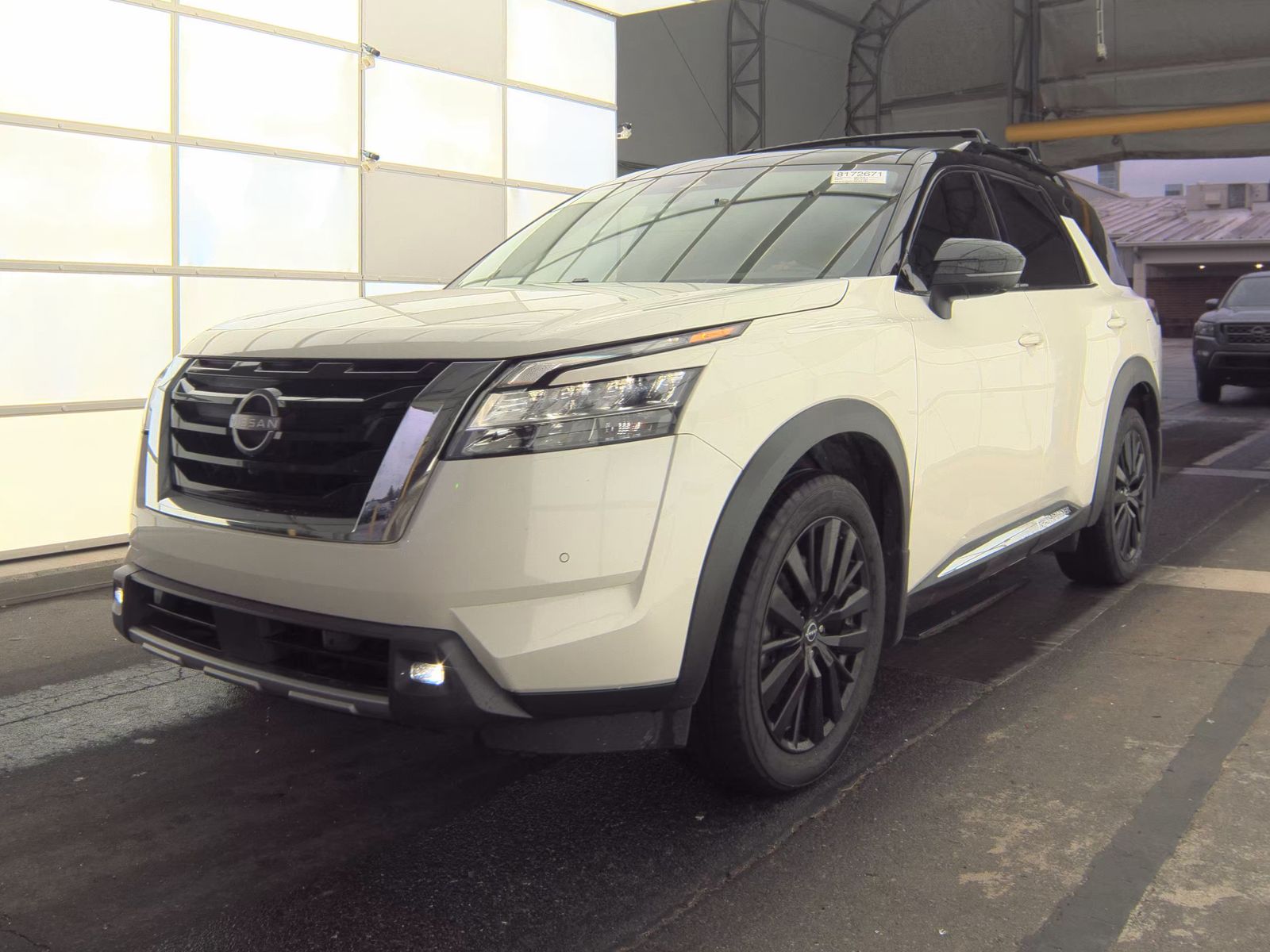 2022 Nissan Pathfinder Platinum FWD