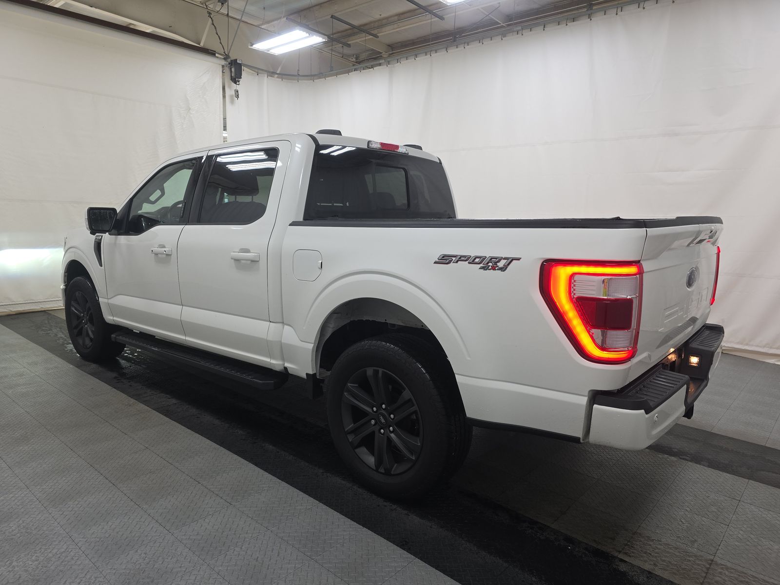 2023 Ford F-150 Lariat AWD