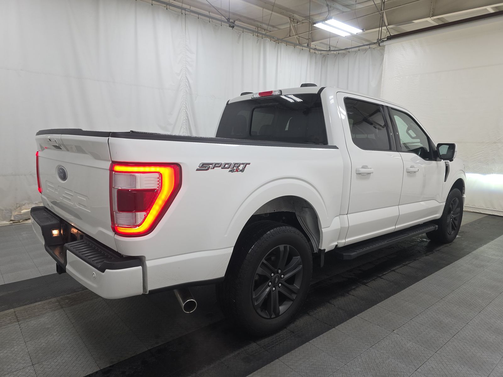 2023 Ford F-150 Lariat AWD