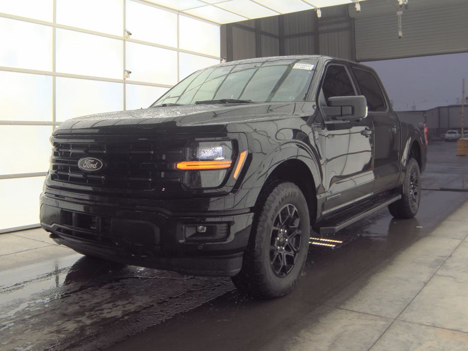 2024 Ford F-150 Hybrid XLT AWD