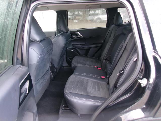 2025 Mitsubishi Outlander SE FWD