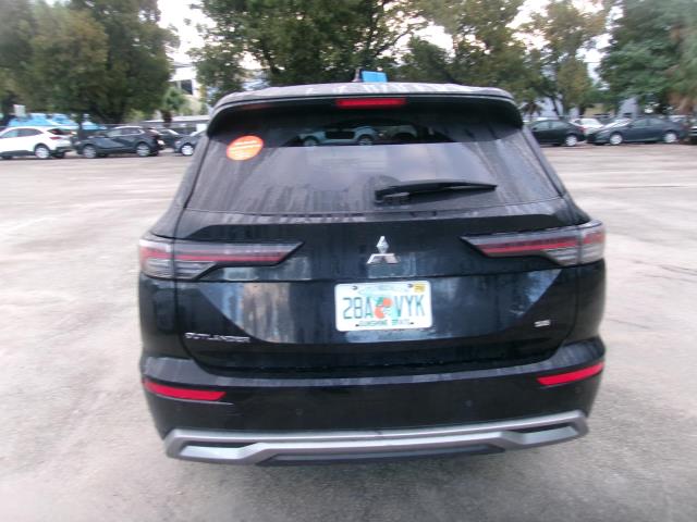 2025 Mitsubishi Outlander SE FWD