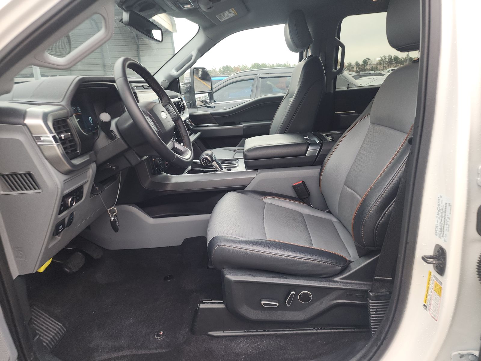 2025 Ford F-150 Hybrid Lariat AWD