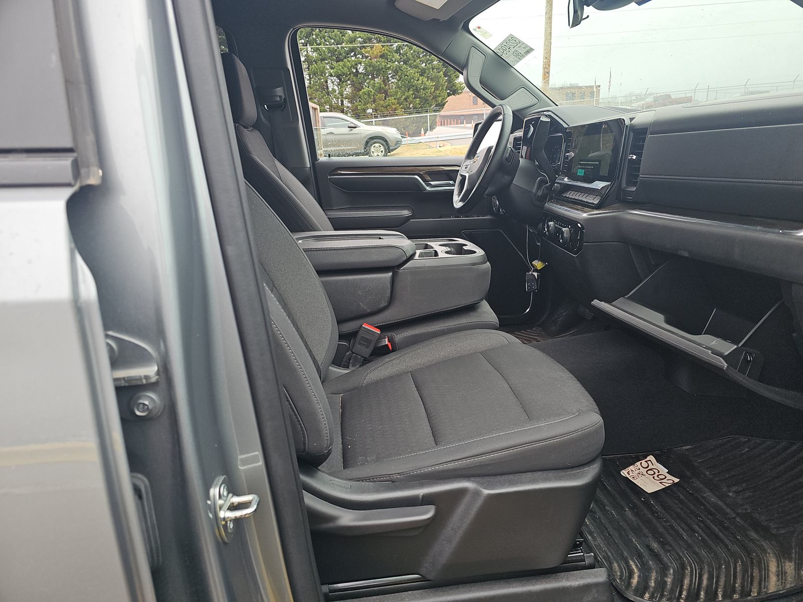 2023 Chevrolet Silverado 1500 LT AWD