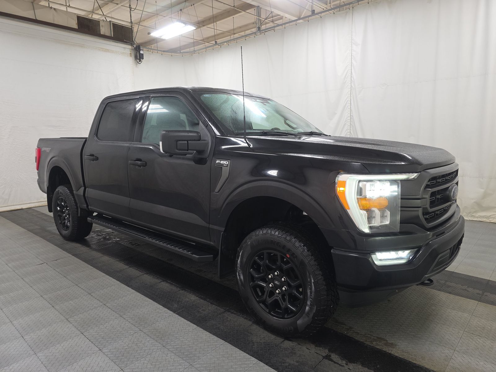 2023 Ford F-150 XLT AWD